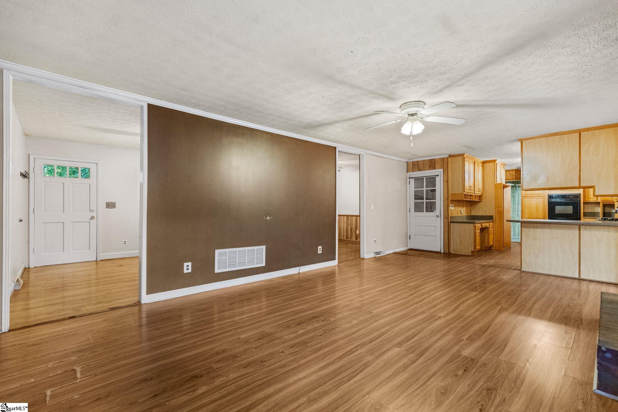 215 McArthur Street Easley, SC 29642 - Photo 18 of 37
