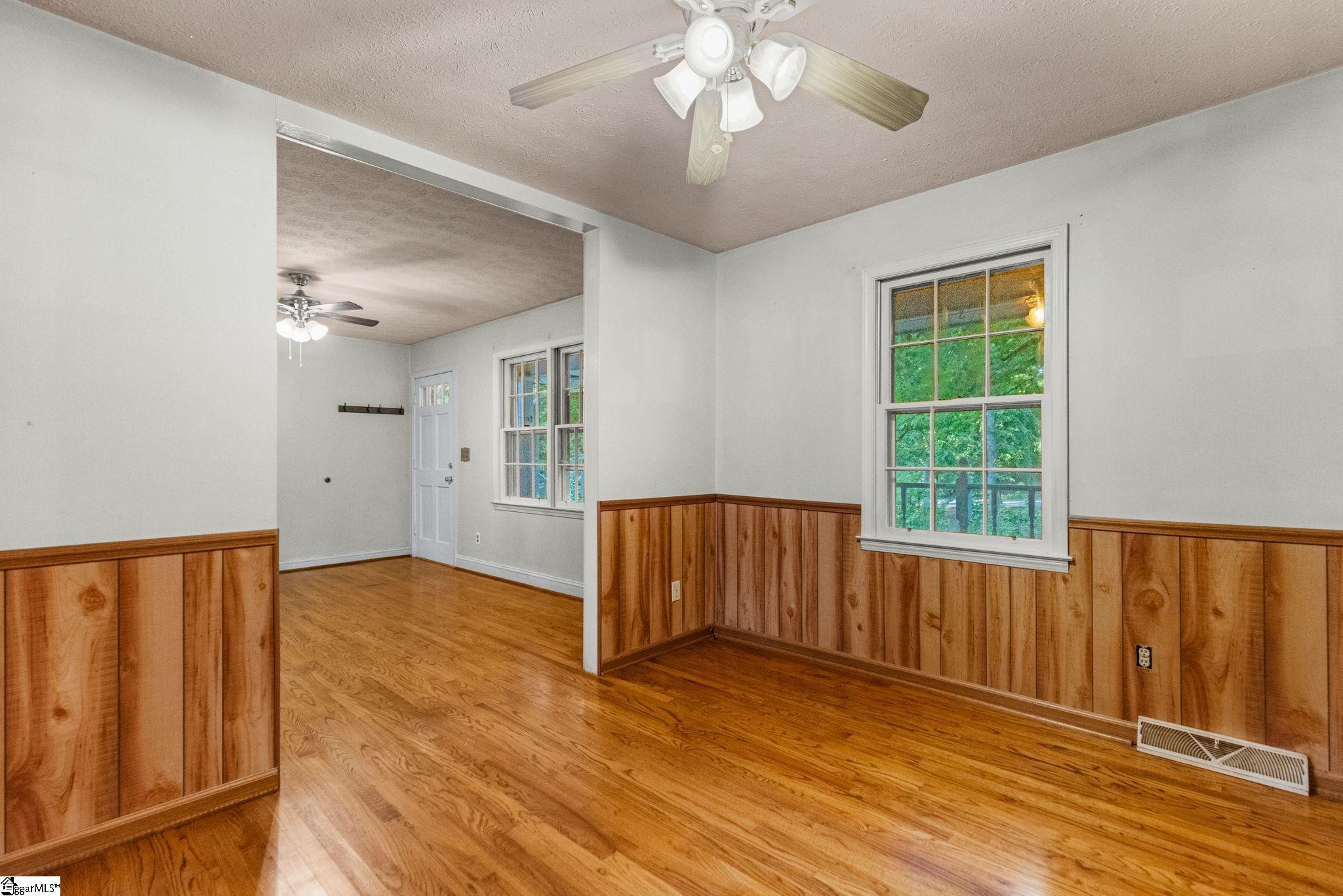 215 McArthur Street Easley, SC 29642 - Photo 9 of 37