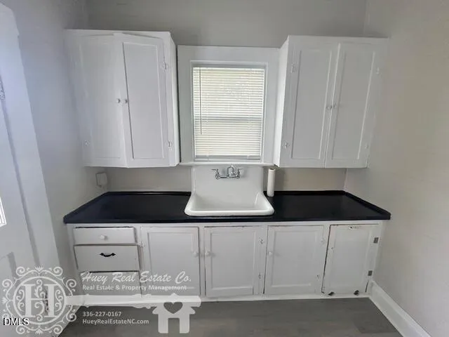 a close view of kitchen sink
