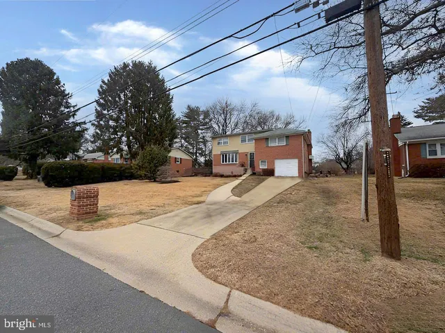 $585,000 | 906 Venice Drive, Silver Spring, MD 20904