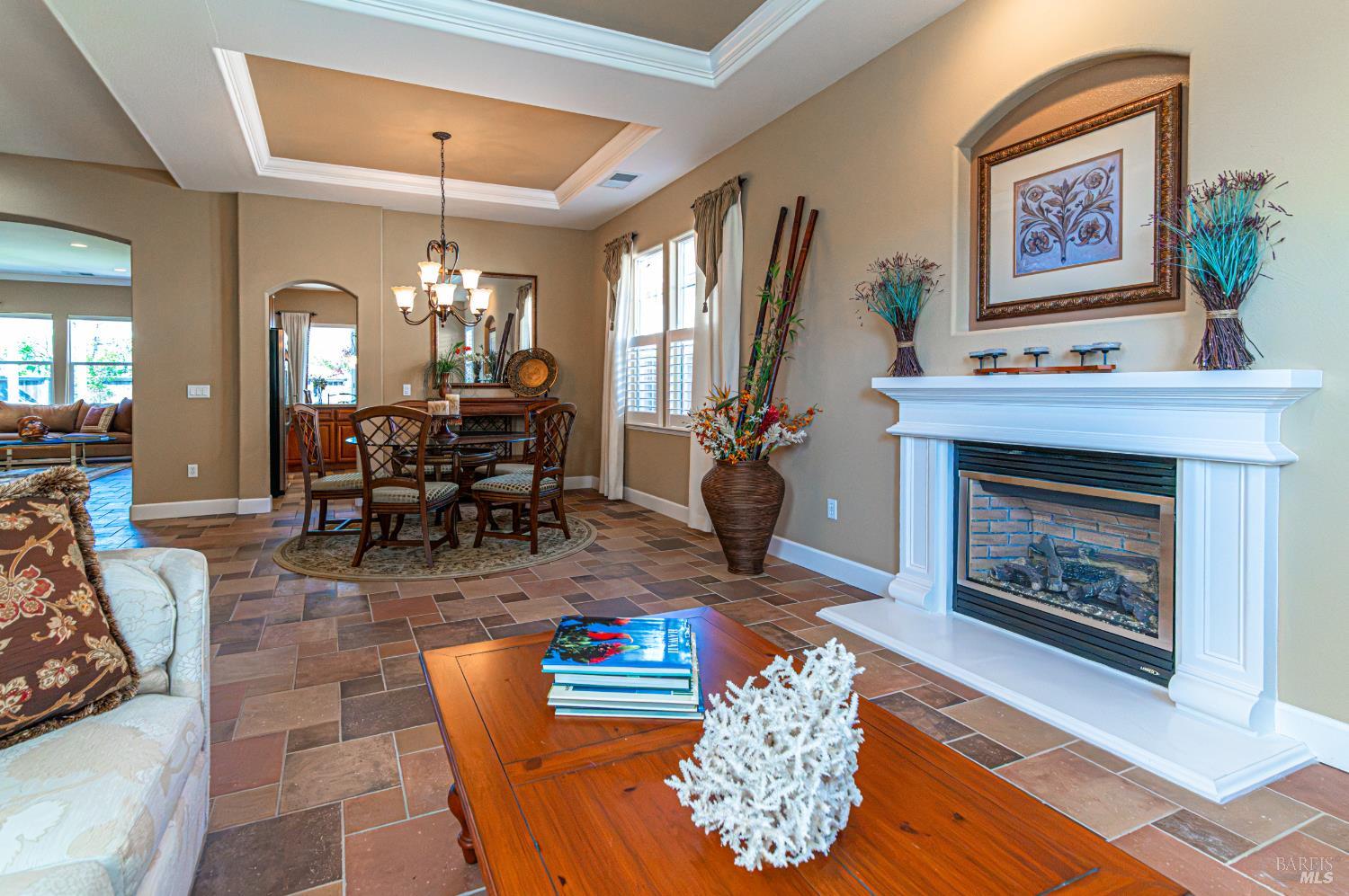 7541 Walnut Orchard Way Santa Rosa, CA 95409 - Photo 3 of 25 Gallery Image 3
