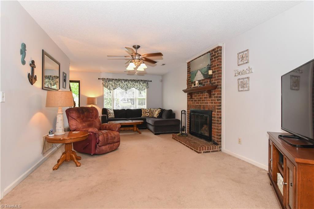 4105 Appleton Road Greensboro, NC 27405 - Photo 6 of 30 Another shot of the LR.