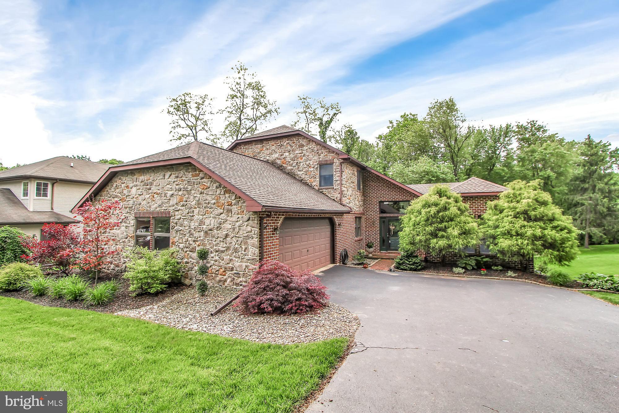 1320 Valley View Road York, PA 17403 - Photo 1 of 35 Gallery Image 1