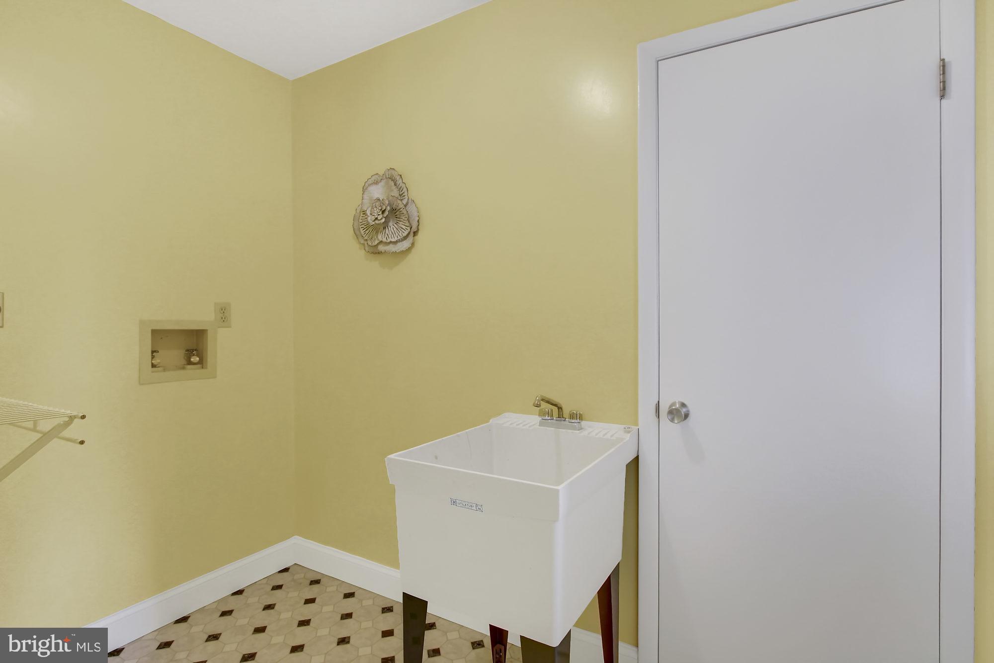1320 Valley View Road York, PA 17403 - Photo 22 of 35 Gallery Image 22