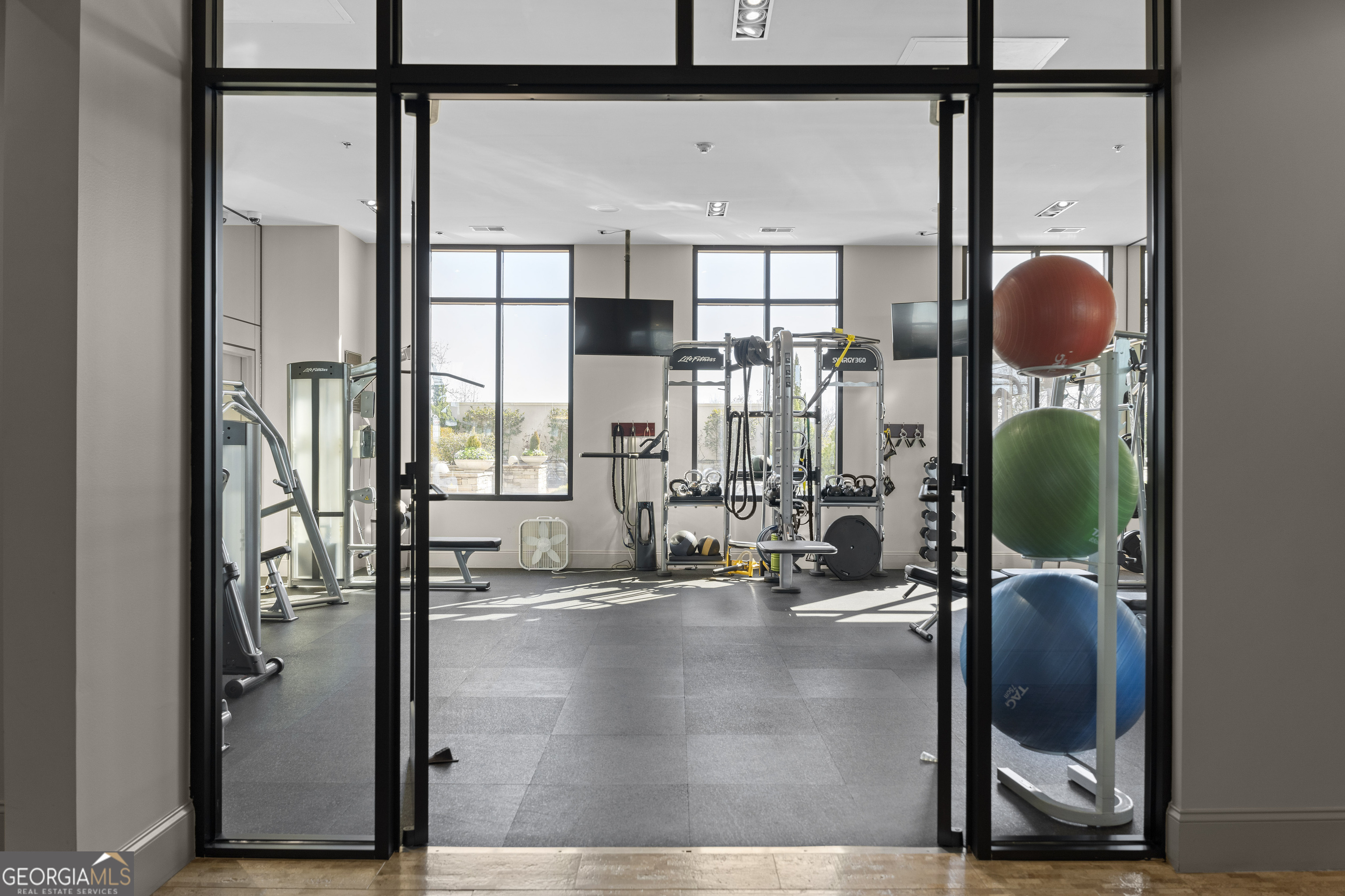 2255 Peachtree Road Northeast, Unit 521 Atlanta, GA 30305 - Photo 43 of 51 a view of a living room with bathroom