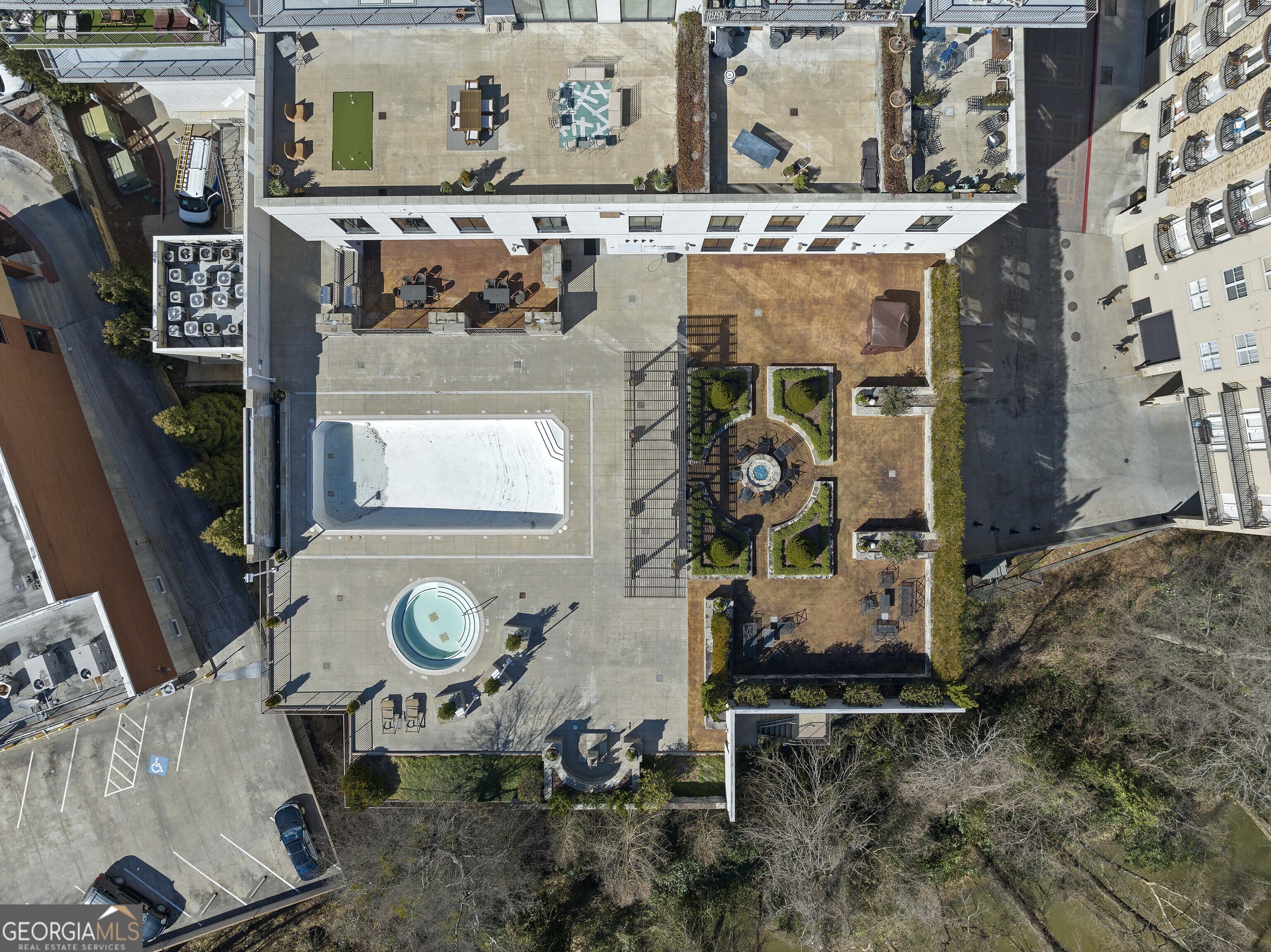 2255 Peachtree Road Northeast, Unit 521 Atlanta, GA 30305 - Photo 51 of 51 an aerial view of a house with garden