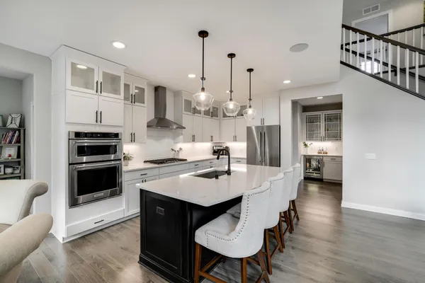 $925,000 | 5340 Garland Lane North, Plymouth, MN 55446