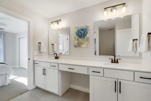 $925,000 | 5340 Garland Lane North, Plymouth, MN 55446