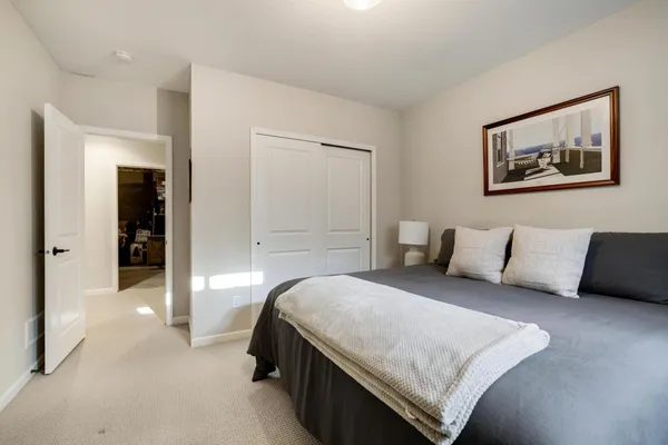 $925,000 | 5340 Garland Lane North, Plymouth, MN 55446