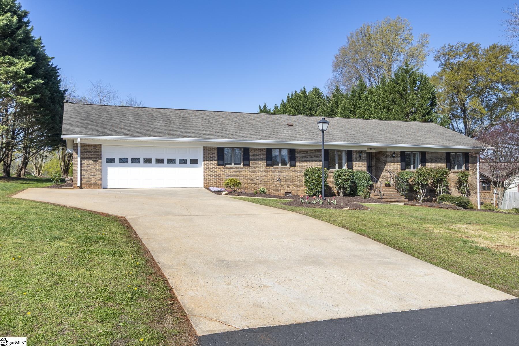 205 Frances Cannon Drive Anderson, SC 29621 - Photo 2 of 40