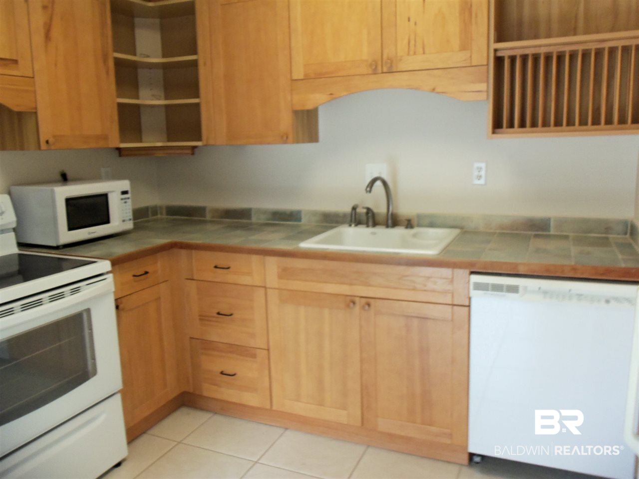 207 South Mobile Street, Unit 105 Fairhope, AL 36532 - Photo 8 of 23