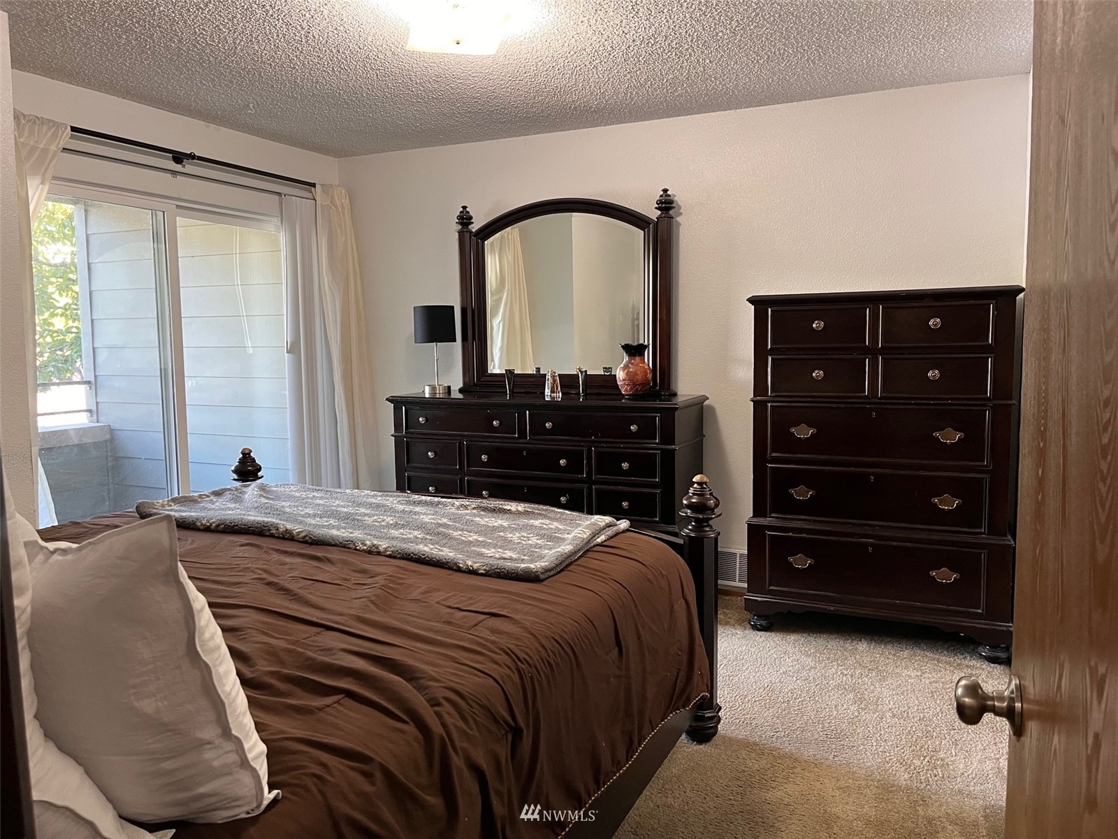 3233 Northeast 12th Street, Unit 209 Renton, WA 98056 - Photo 6 of 11 Gallery Image 6