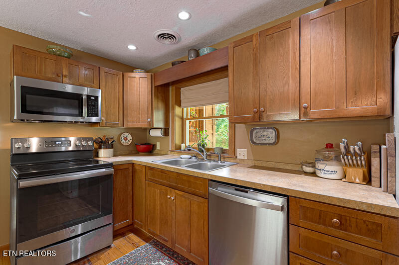 437 Taylor Acuff Road Washburn, TN 37888 - Photo 11 of 24 012--SMALL