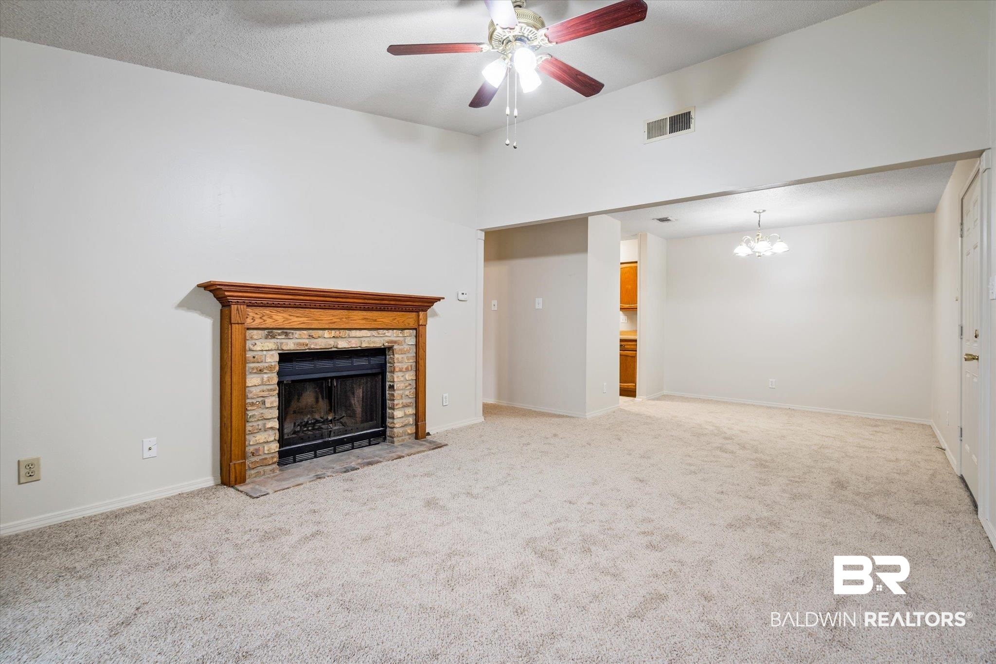 6050 Grelot Road, Unit 205 Mobile, AL 36609 - Photo 6 of 21
