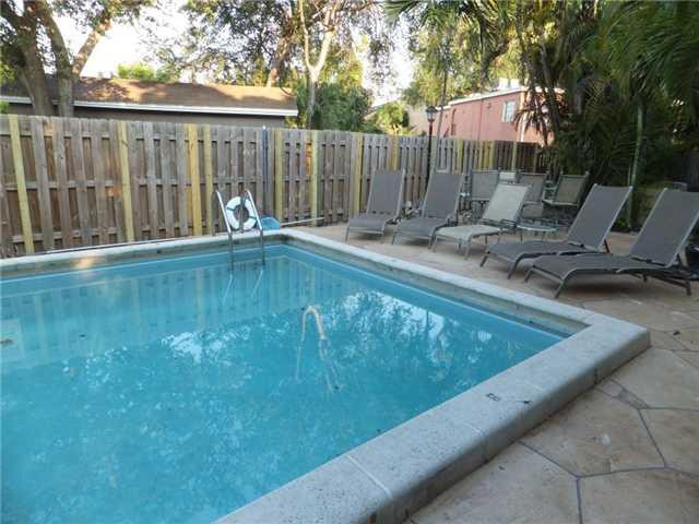 1415 Miami Road, Unit B Fort Lauderdale, FL 33316 - Photo 22 of 25 Exterior Front