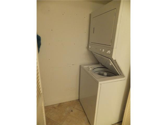 1415 Miami Road, Unit B Fort Lauderdale, FL 33316 - Photo 5 of 25 Exterior Front