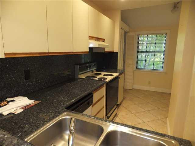1415 Miami Road, Unit B Fort Lauderdale, FL 33316 - Photo 9 of 25 Exterior Front