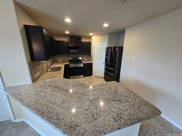 $1,695 | 6114 Hackberry Pond, San Antonio, TX 78244