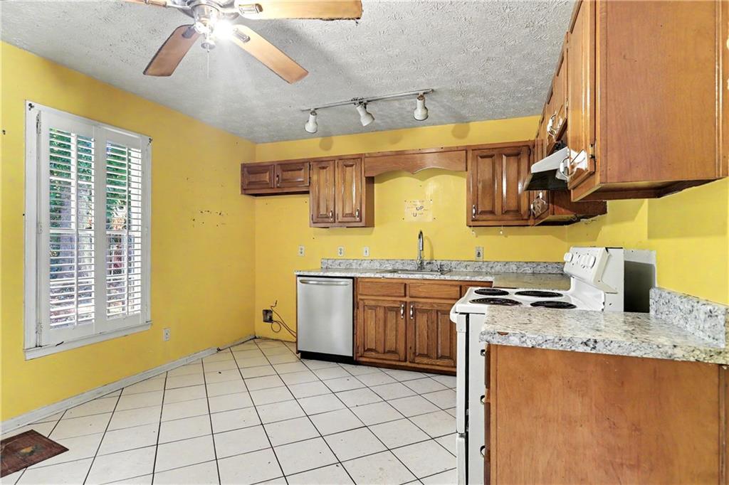 518 Spring Street Villa Rica, GA 30180 - Photo 11 of 39