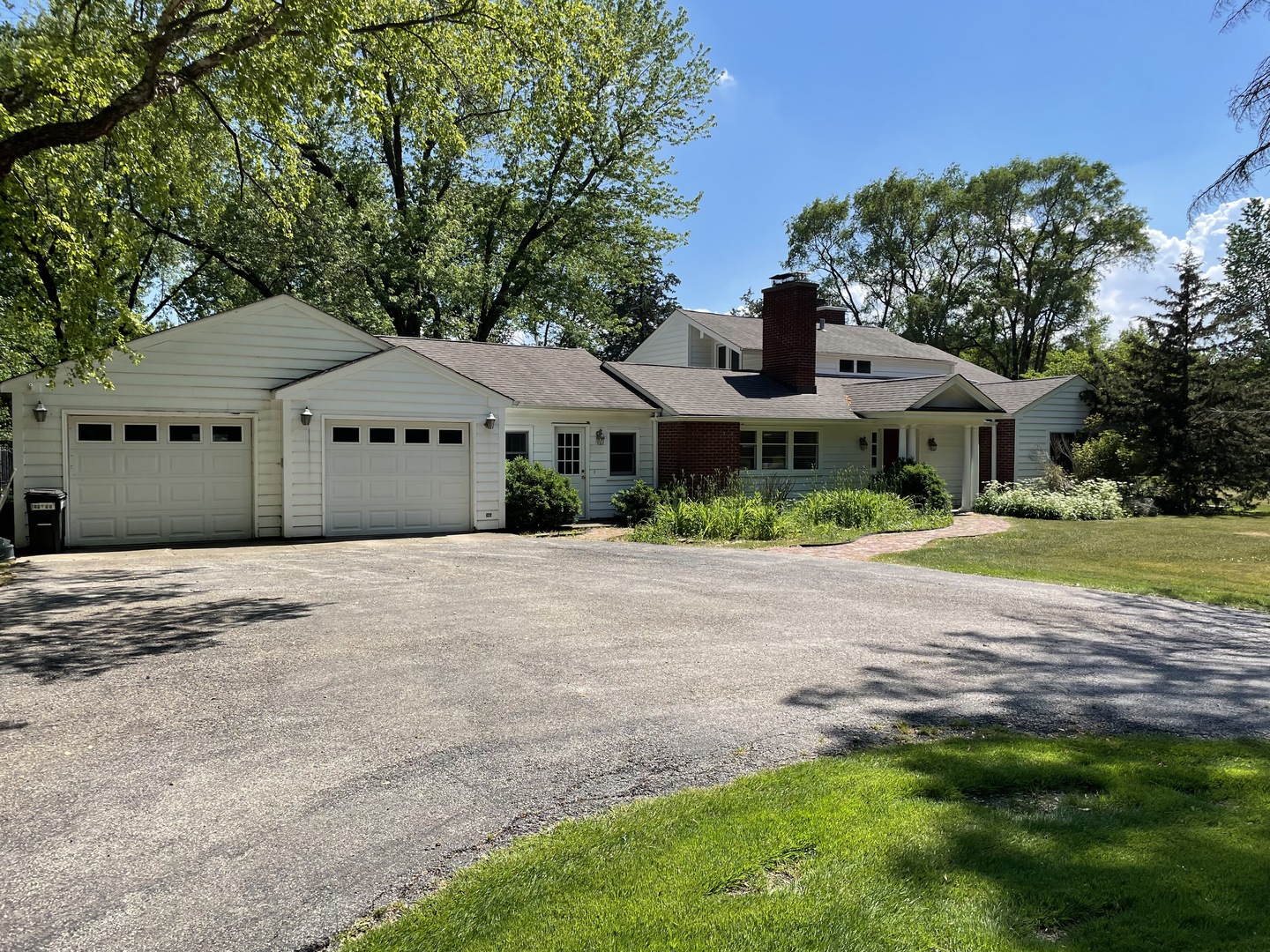 27403 West Cuba Road Barrington, IL 60010 - Photo 1 of 2