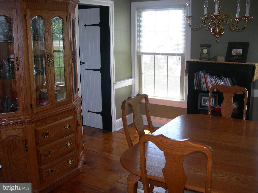 571 Georgetown Road Ronks, PA 17572 - Photo 8 of 18