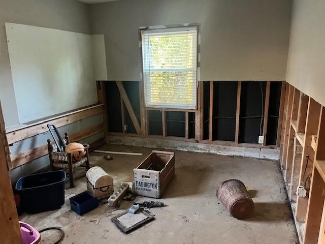 3833 Leander Court Tucker, GA 30084 - Photo 18 of 29 a room with gym equipment and a large window