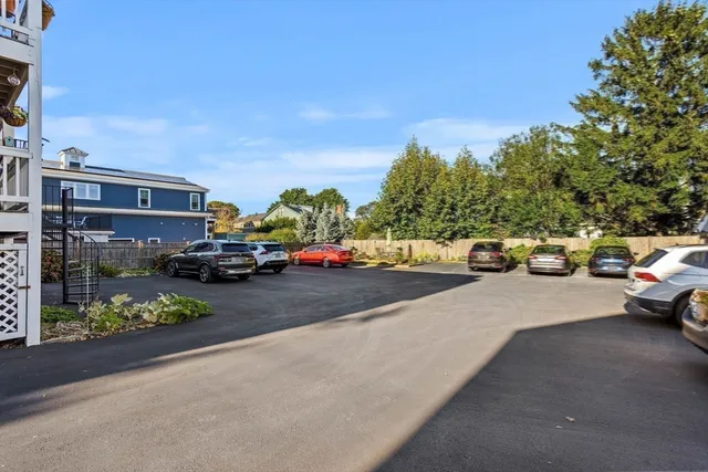 $534,900 | 158 Merrimac Street, Unit 3, Newburyport, MA 01950