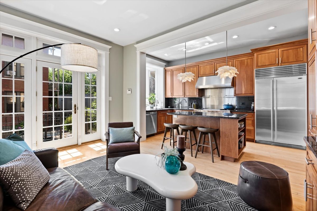 2845 West Division Street Chicago, IL 60622 - Photo 15 of 49 a living room with furniture and a large window