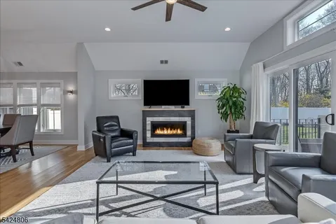 $1,800,000 | 529 Openaki Road, Denville, NJ 07834