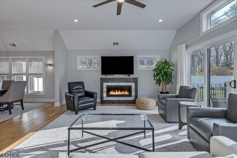 529 Openaki Road Denville, NJ 07834 - Photo 12 of 50