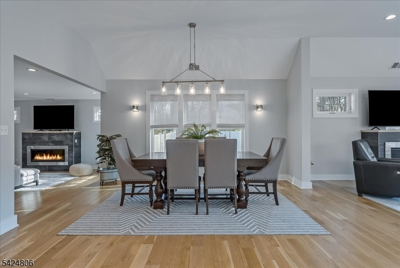 529 Openaki Road Denville, NJ 07834 - Photo 15 of 50