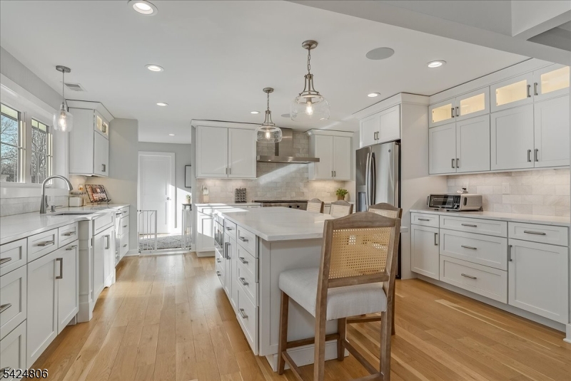 529 Openaki Road Denville, NJ 07834 - Photo 17 of 50