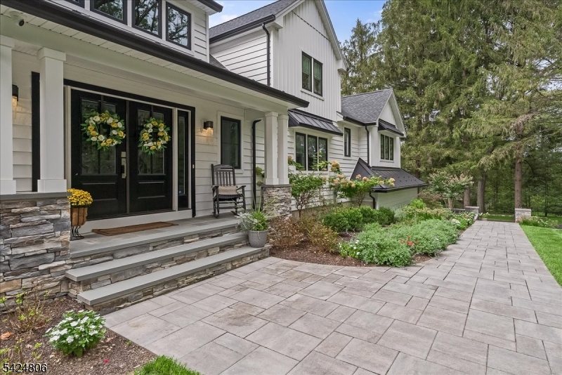 529 Openaki Road Denville, NJ 07834 - Photo 2 of 50