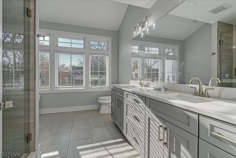 529 Openaki Road Denville, NJ 07834 - Photo 23 of 50