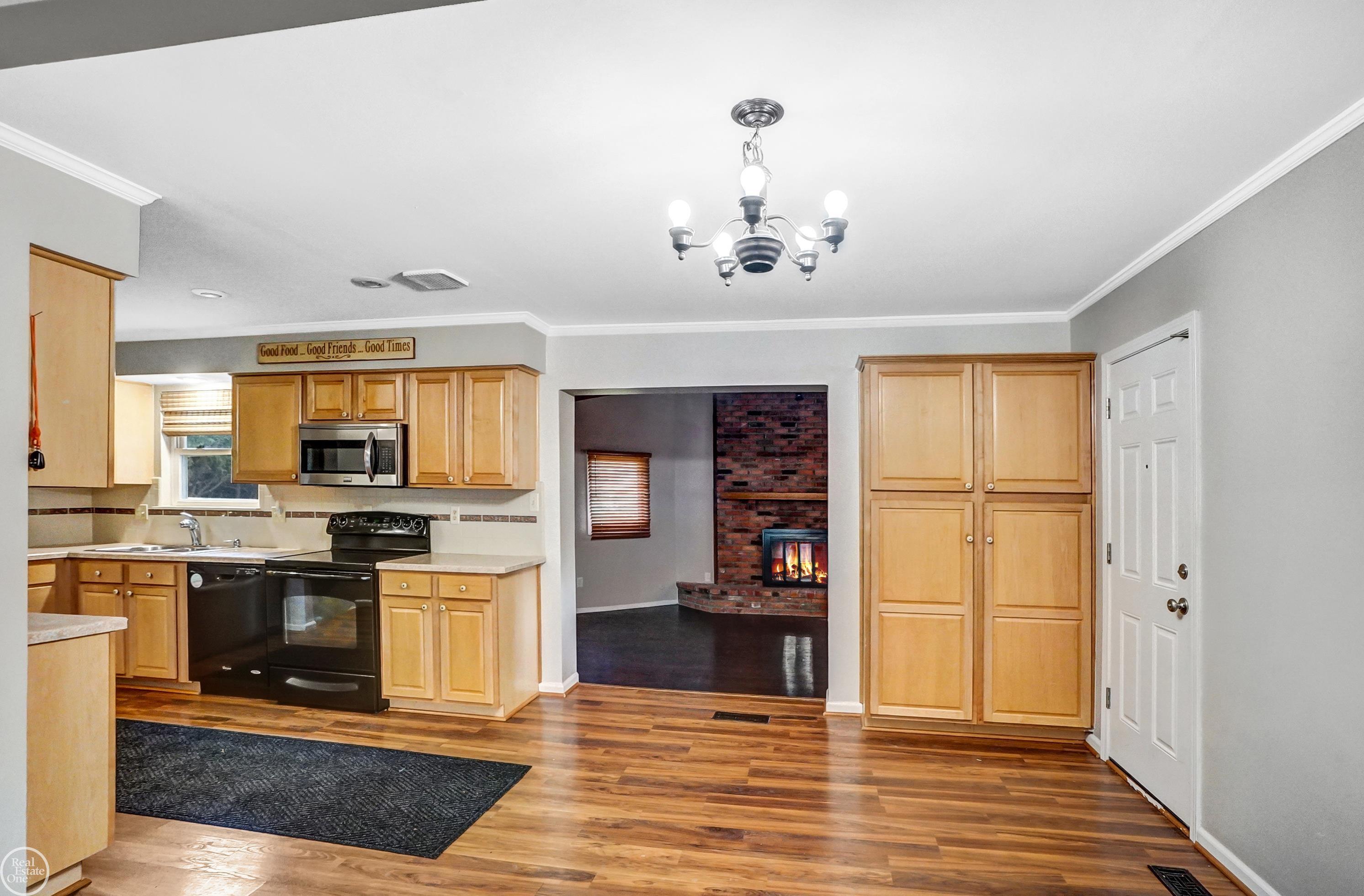 31701 West 13 Mile Road Farmington Hills, MI 48334 - Photo 14 of 29