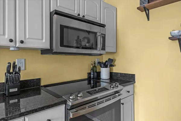 $447,500 | 205 Highway 2, Grand Isle, VT 05458