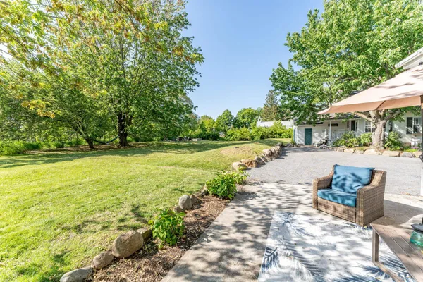 $447,500 | 205 Highway 2, Grand Isle, VT 05458