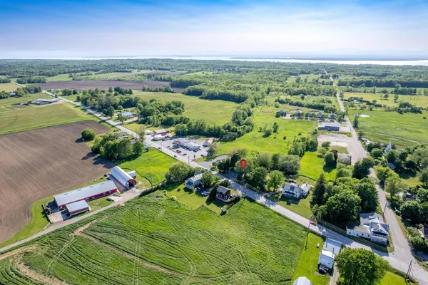 $445,000 | 205 Highway 2, Grand Isle, VT 05458
