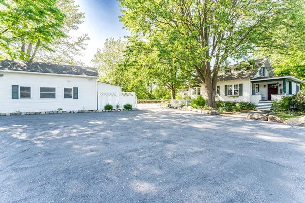 $447,500 | 205 Highway 2, Grand Isle, VT 05458