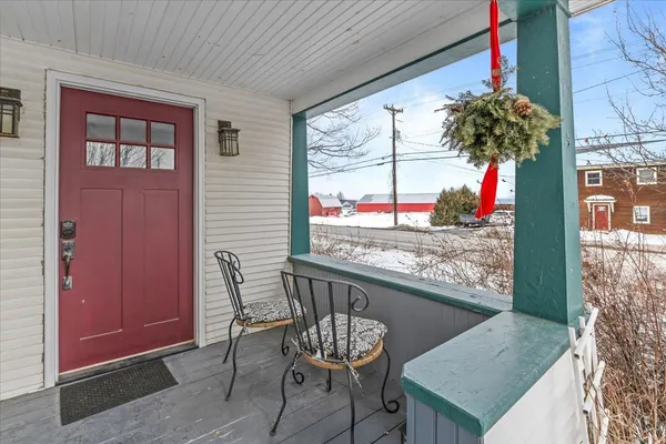 $447,500 | 205 Highway 2, Grand Isle, VT 05458