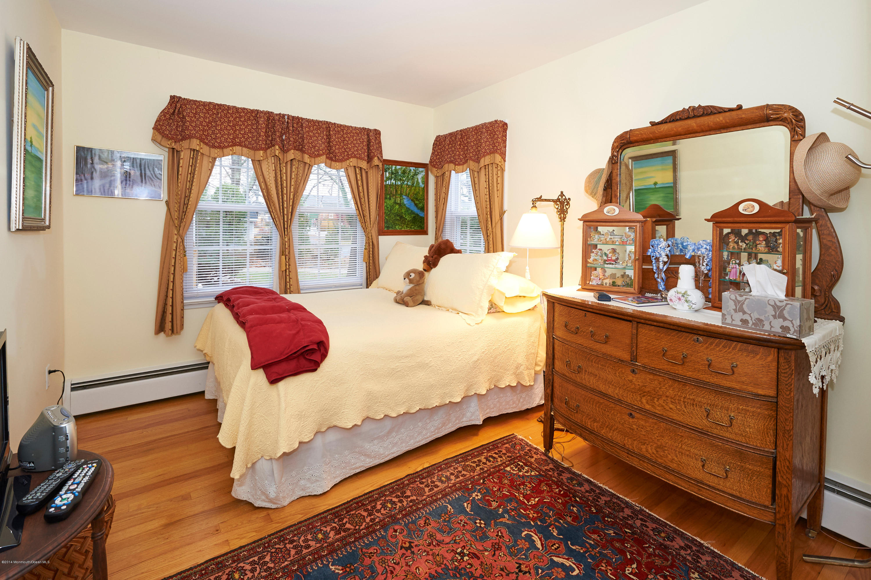 52 Ave Of Two Rivers Rumson, NJ 07760 - Photo 13 of 20 Second bedroom