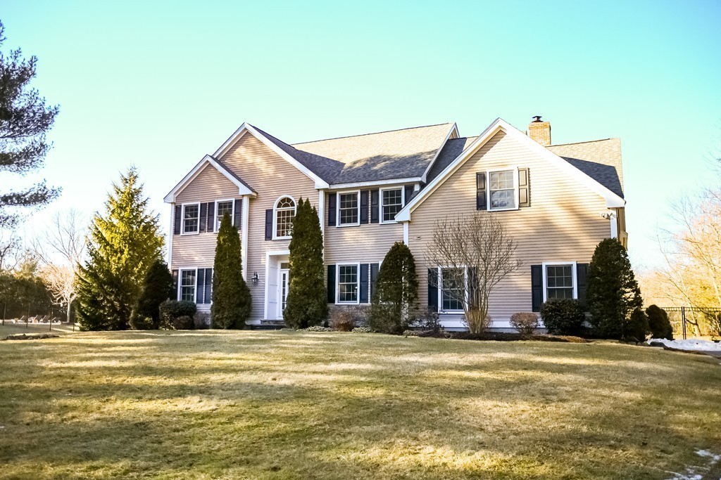12 Elsbeth Road Sudbury, MA 01776 - Photo 1 of 29 Gallery Image 1