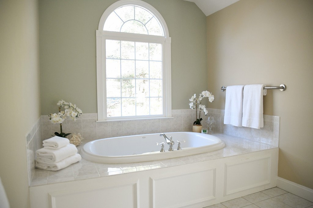 12 Elsbeth Road Sudbury, MA 01776 - Photo 19 of 29 Gallery Image 19