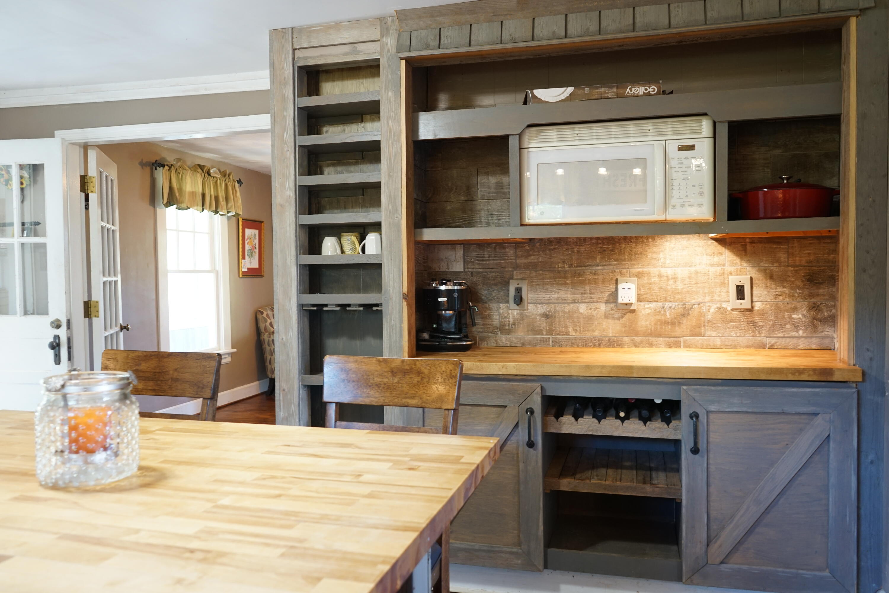 805 Longfield Road Fincastle, VA 24090 - Photo 12 of 75 Coffee Service, Extra Prep Space