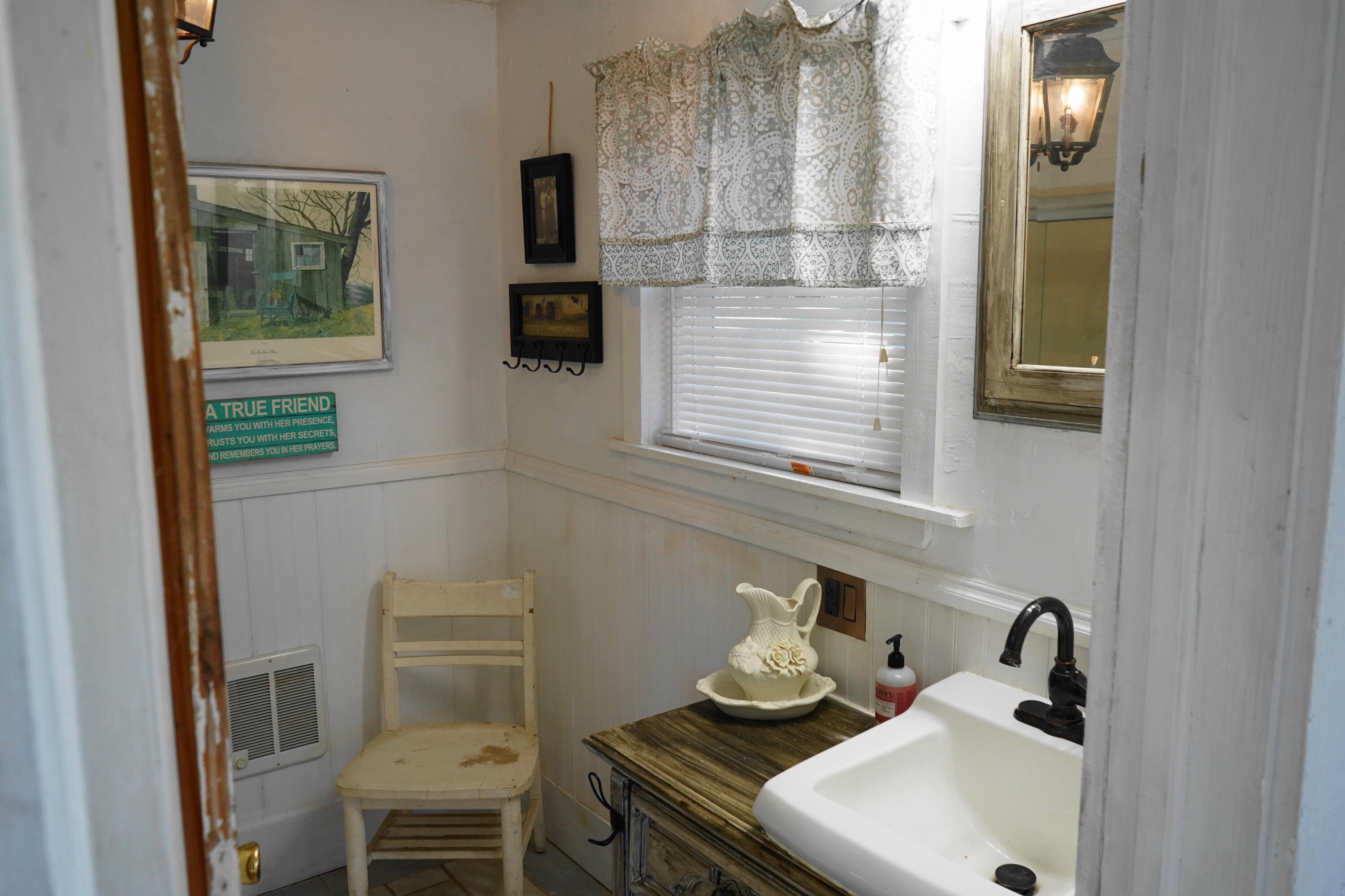 805 Longfield Road Fincastle, VA 24090 - Photo 28 of 75 Entry Level Full Bath