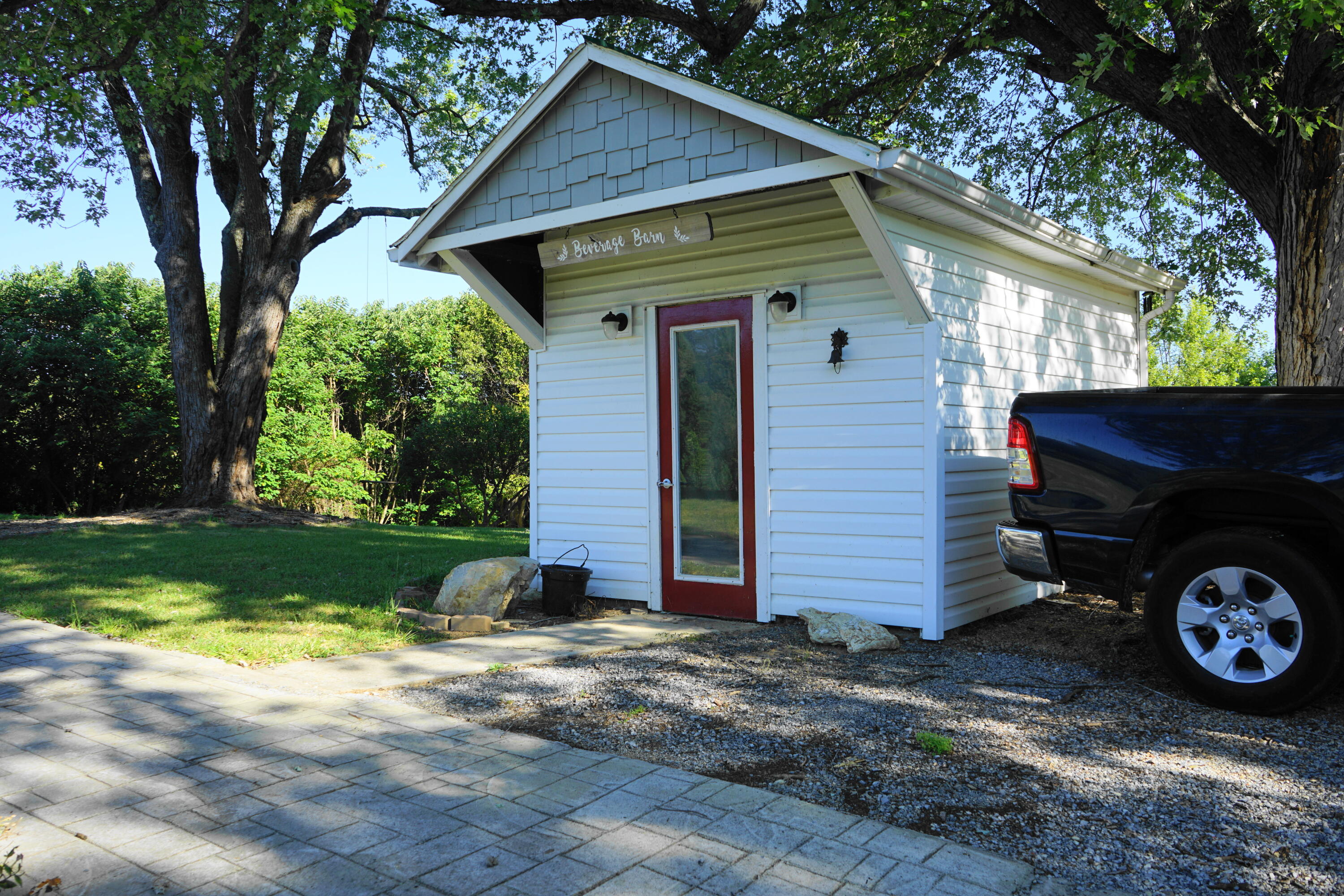 805 Longfield Road Fincastle, VA 24090 - Photo 65 of 75 Man Cave/She Shack (prior smokehouse)