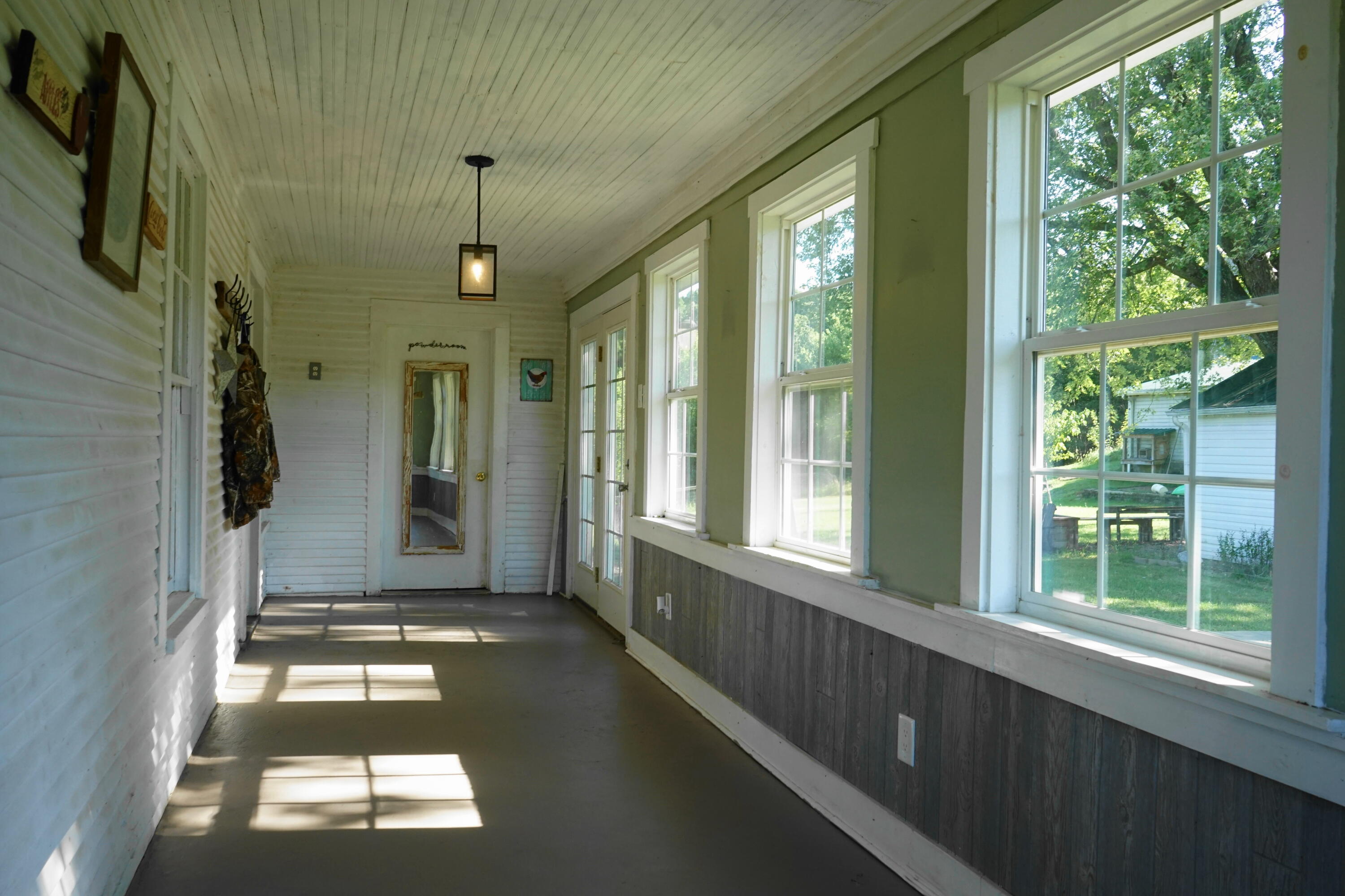805 Longfield Road Fincastle, VA 24090 - Photo 9 of 75 Wonderful Sunroom