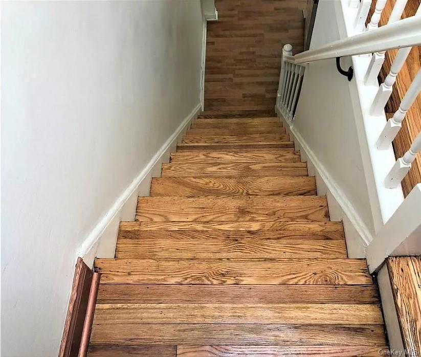 1574 Paulding Avenue, Unit 2 Bronx, NY 10462 - Photo 14 of 25 a view of entryway