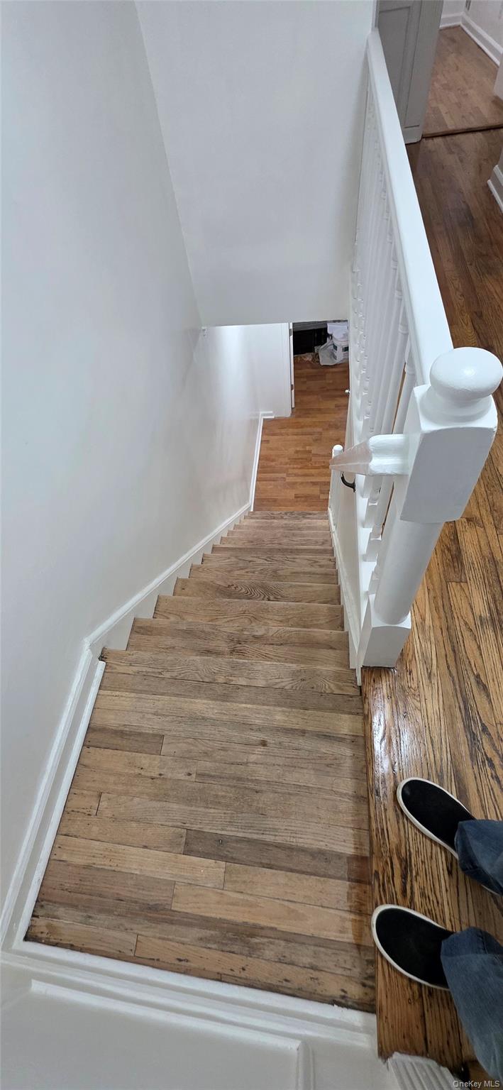 1574 Paulding Avenue, Unit 2 Bronx, NY 10462 - Photo 3 of 25 a view of entryway