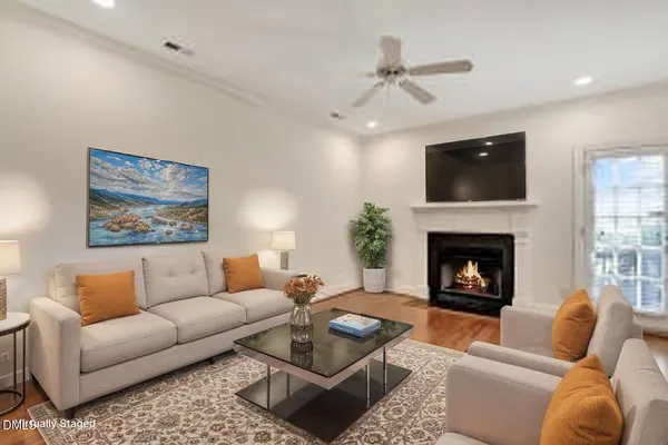 $475,000 | 814 Cotton Exchange Court, Raleigh, NC 27608